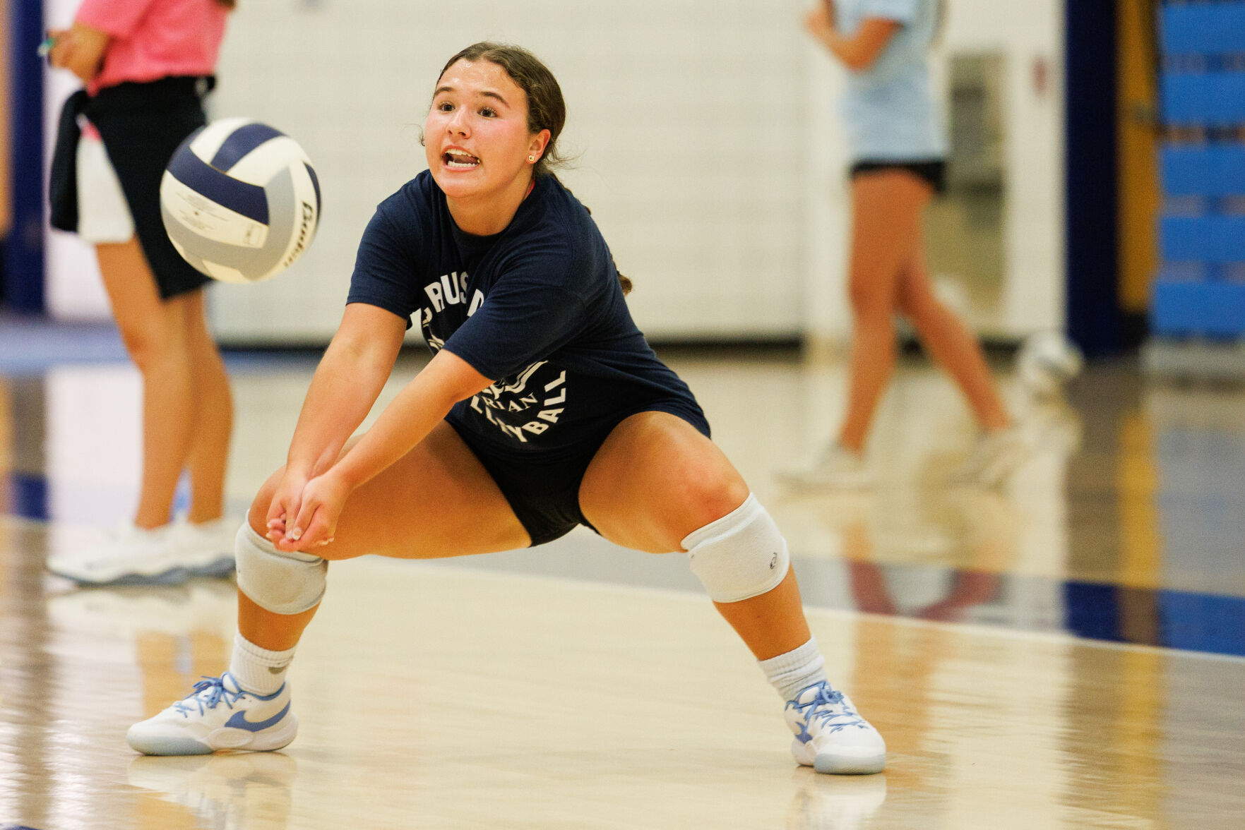 081125-owh-spo-marian-12.JPG